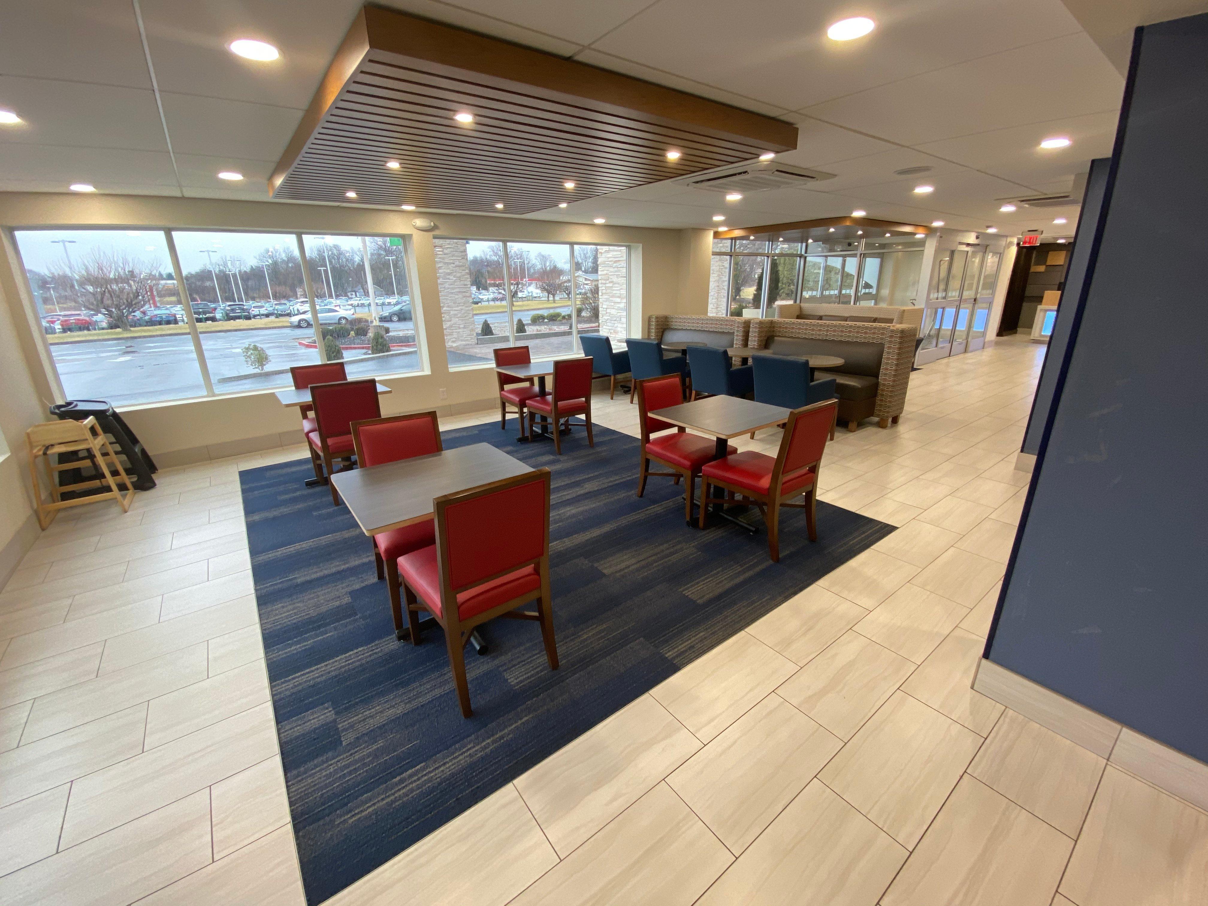 Holiday Inn Express - Allentown North By Ihg Exterior photo