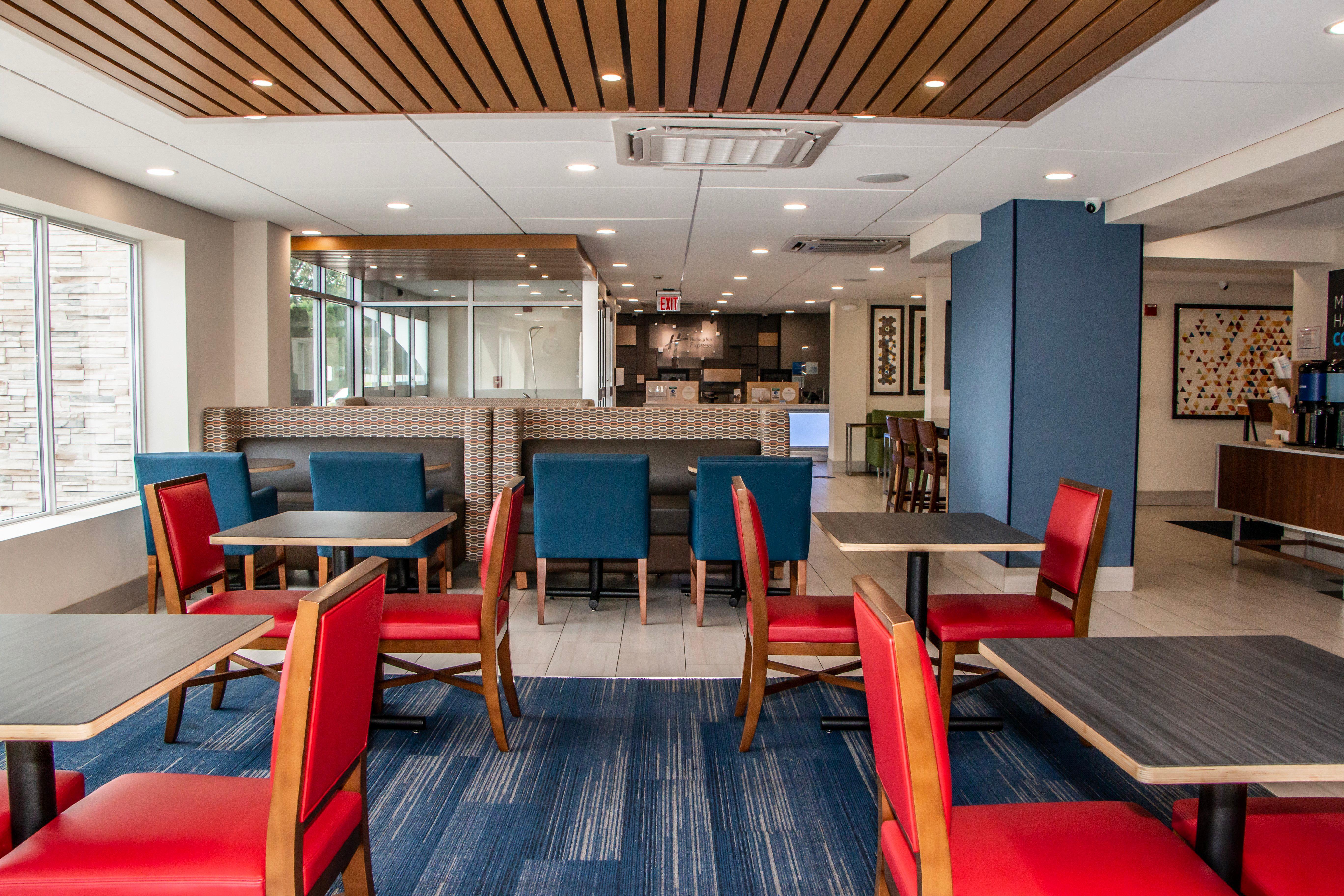 Holiday Inn Express - Allentown North By Ihg Exterior photo