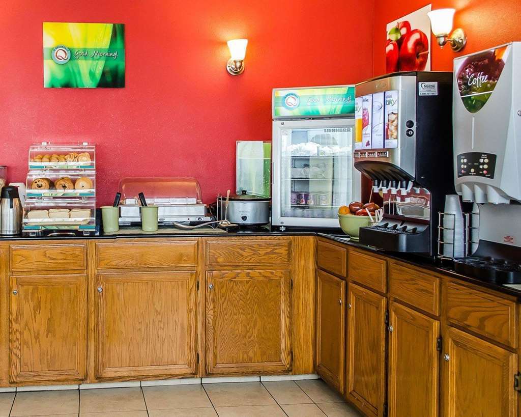 Holiday Inn Express - Allentown North By Ihg Restaurant photo